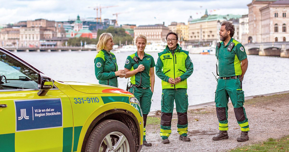 Ambulanspers_ute_paus_skeppsholmen_ljus.jpg