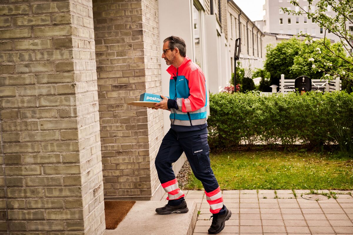 Man delivering mail.jpg
